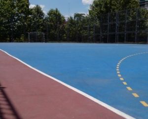 Asfaltar pista deportiva